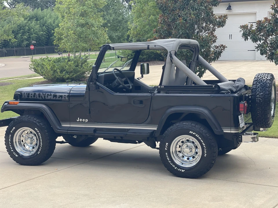 1988 Jeep YJ Wrangler - Image 9 of 31