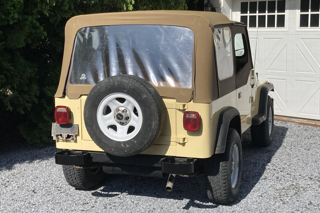 1988 Jeep YJ Wrangler - Image 5 of 31