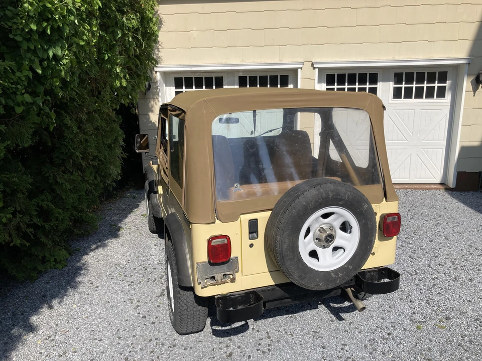 1988 Jeep YJ Wrangler - Image 12 of 31