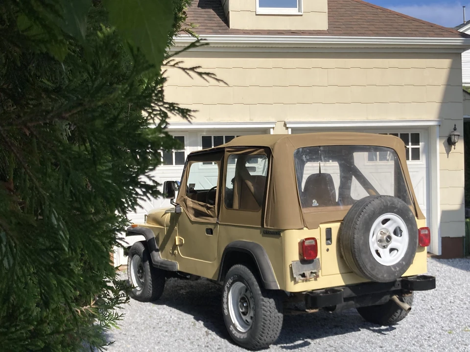 1988 Jeep YJ Wrangler - Image 11 of 31