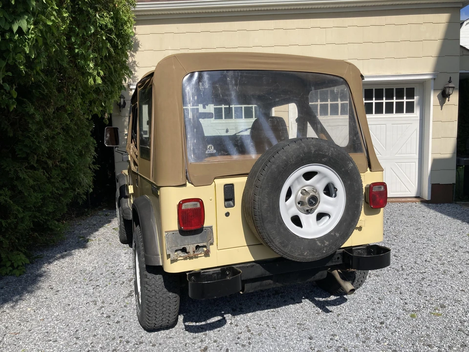 1988 Jeep YJ Wrangler - Image 13 of 31