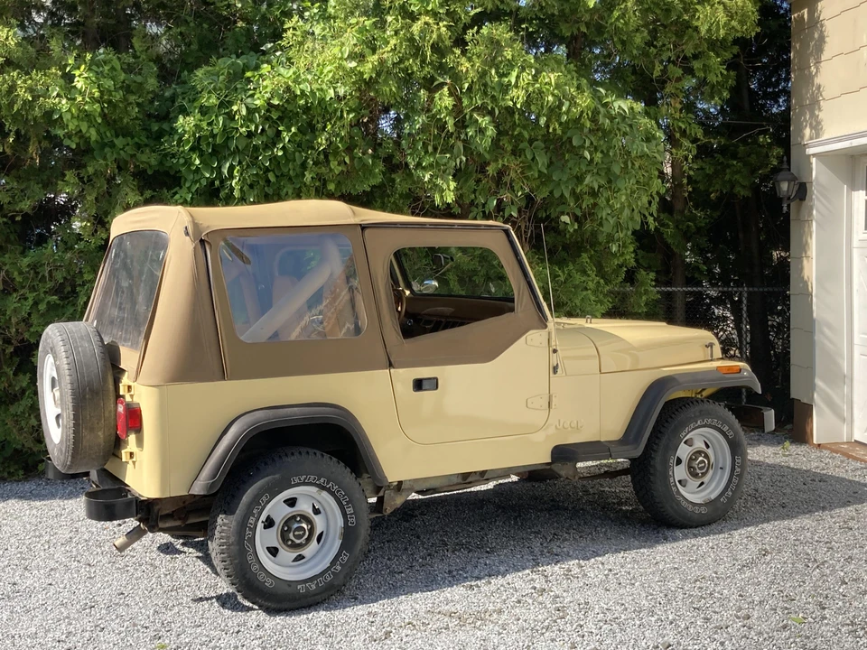 1988 Jeep YJ Wrangler - Image 17 of 31
