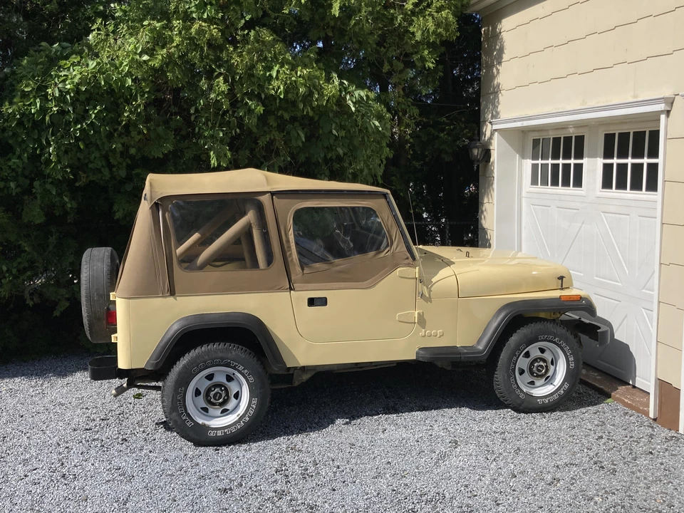 1988 Jeep YJ Wrangler - Image 20 of 31