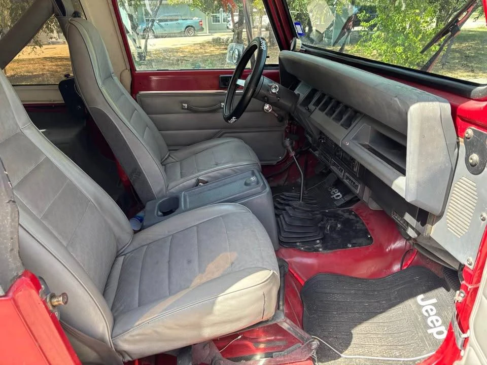 1988 Jeep YJ Wrangler - Image 10 of 12