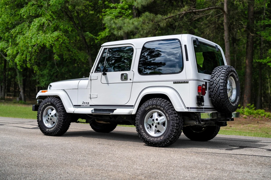 1988 Jeep YJ Wrangler - Image 4 of 31
