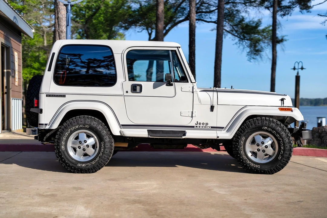 1988 Jeep YJ Wrangler - Image 28 of 31