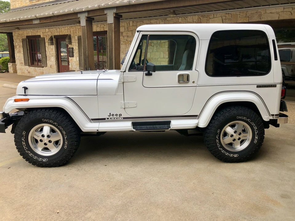 1988 Jeep YJ Wrangler - Image 13 of 31