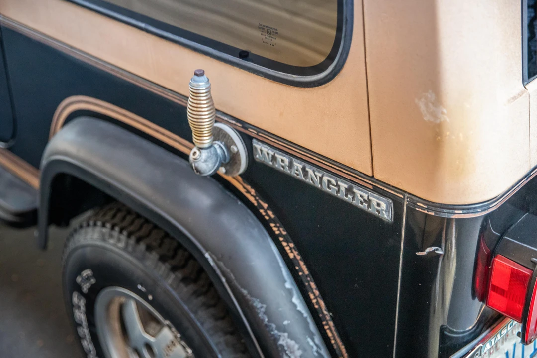 1988 Jeep YJ Wrangler - Image 25 of 31