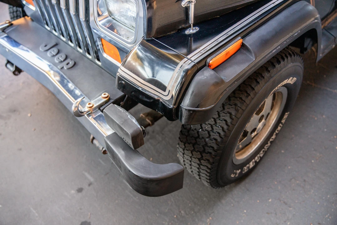 1988 Jeep YJ Wrangler - Image 18 of 31