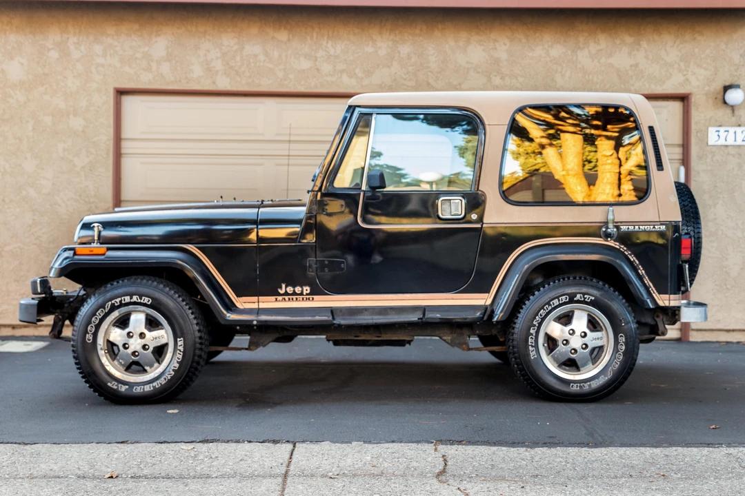 1988 Jeep YJ Wrangler - Image 9 of 31