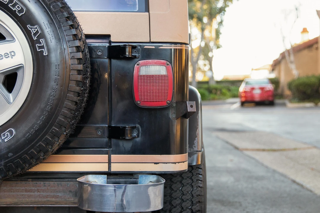 1988 Jeep YJ Wrangler - Image 29 of 31