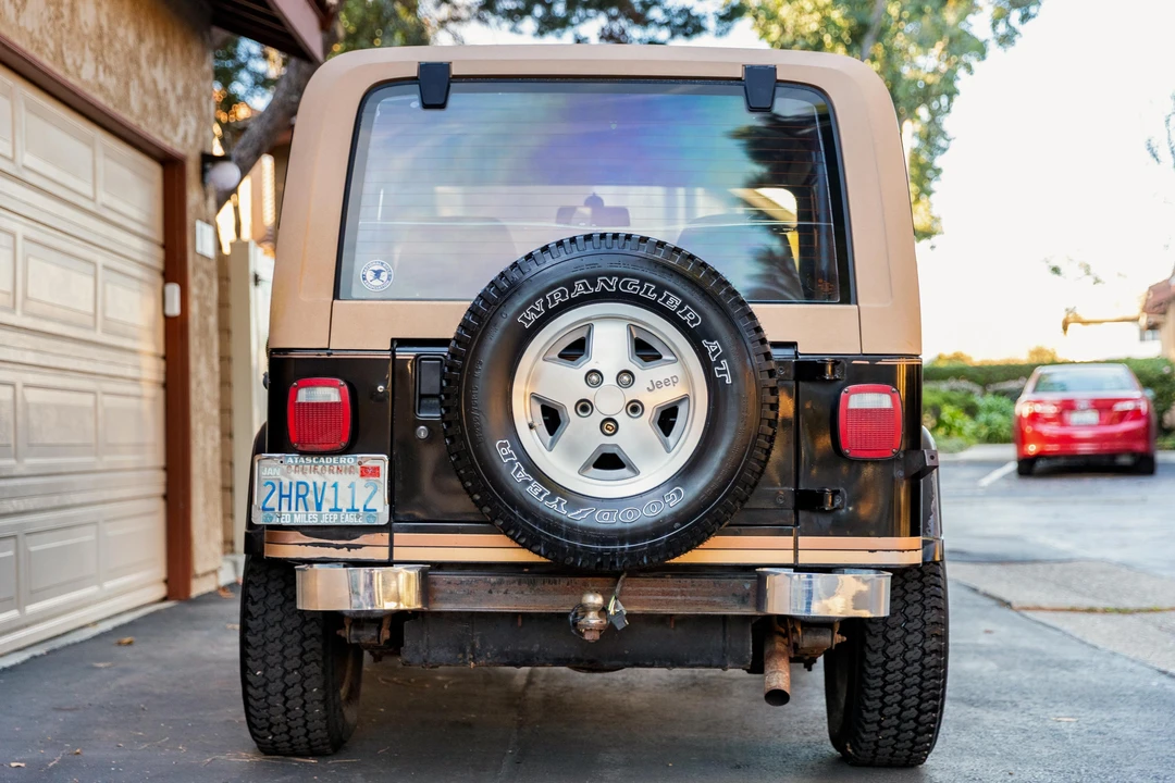 1988 Jeep YJ Wrangler - Image 5 of 31