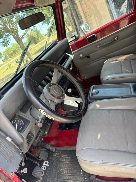 1988 Jeep YJ Wrangler - Image 17 of 18