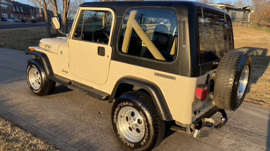 1988 Jeep YJ Wrangler - Image 12 of 14