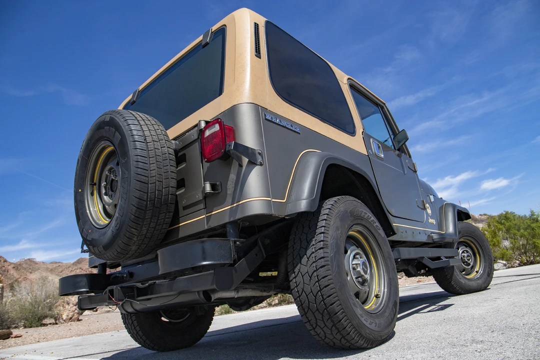 1988 Jeep YJ Wrangler - Image 16 of 31