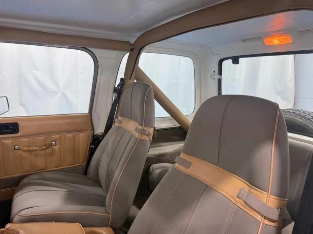 1988 Jeep YJ Wrangler - Image 20 of 31