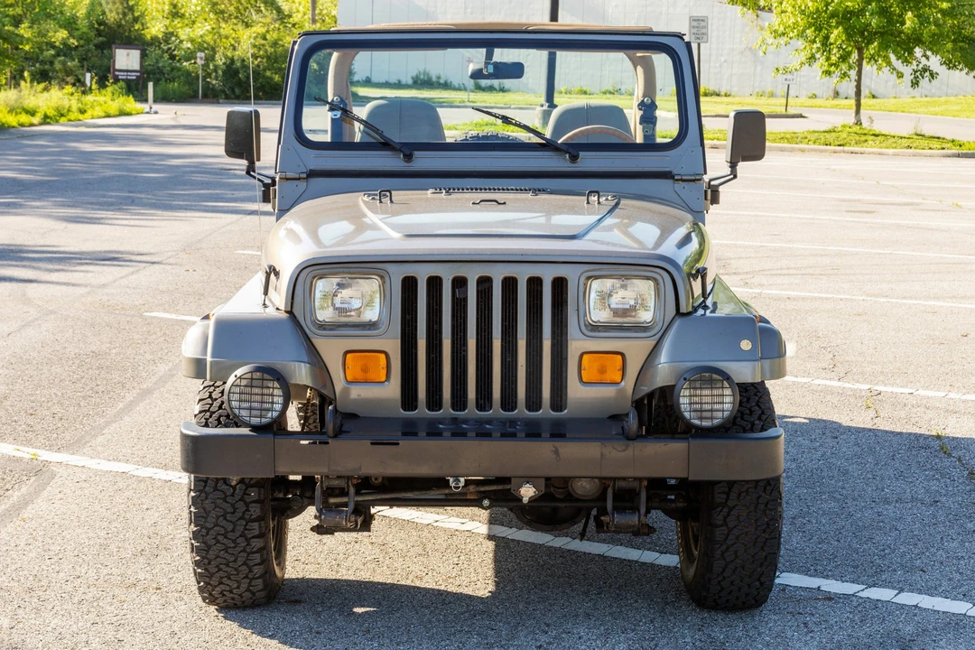 1988 Jeep YJ Wrangler - Image 11 of 31