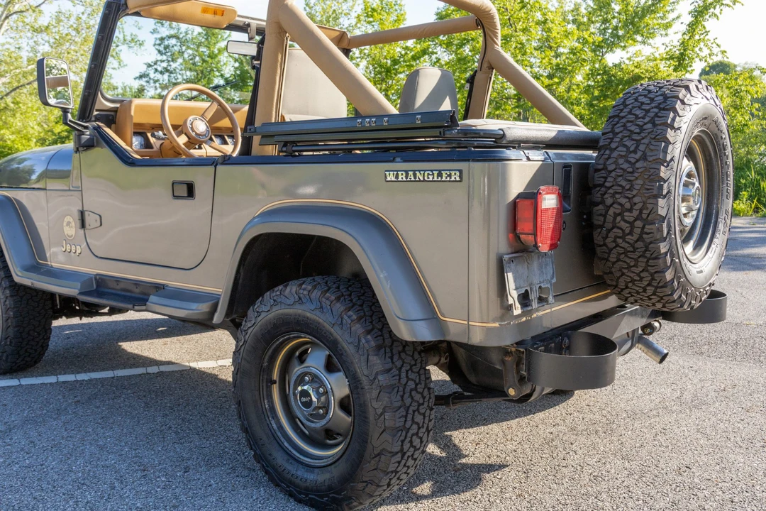1988 Jeep YJ Wrangler - Image 5 of 31