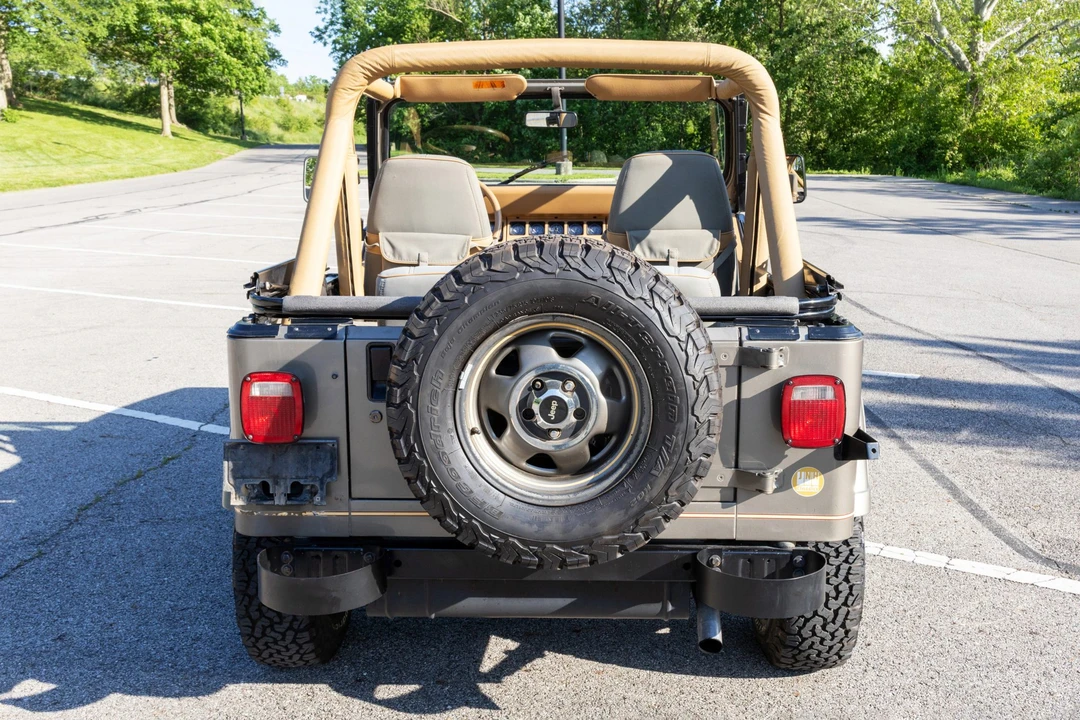 1988 Jeep YJ Wrangler - Image 6 of 31