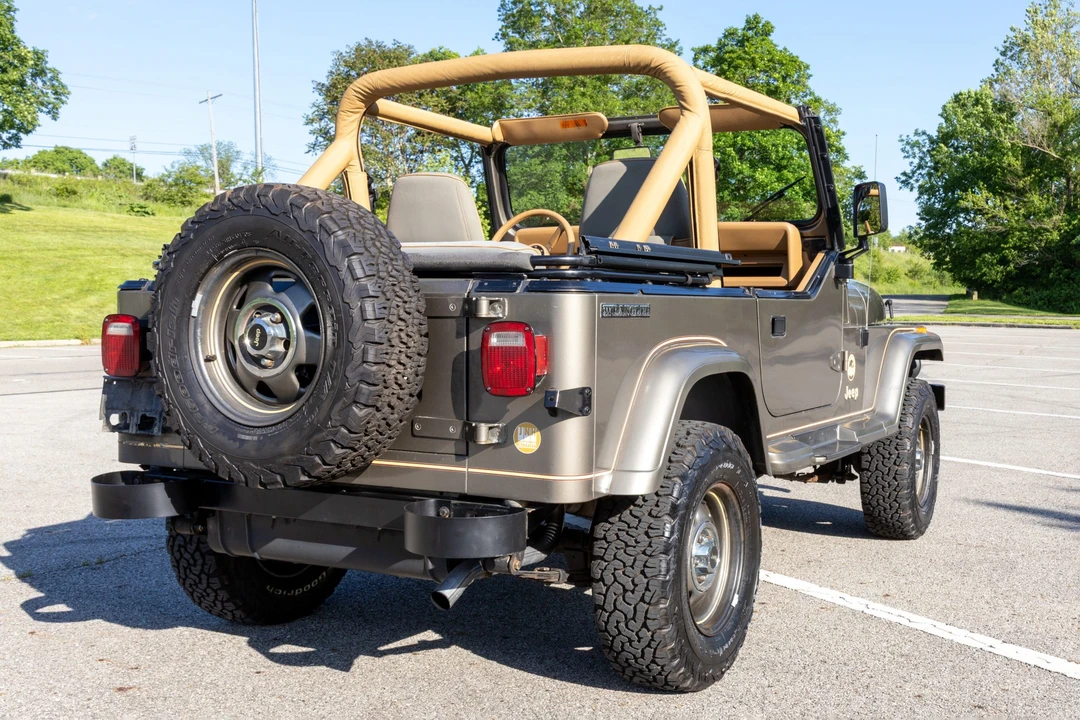 1988 Jeep YJ Wrangler - Image 7 of 31