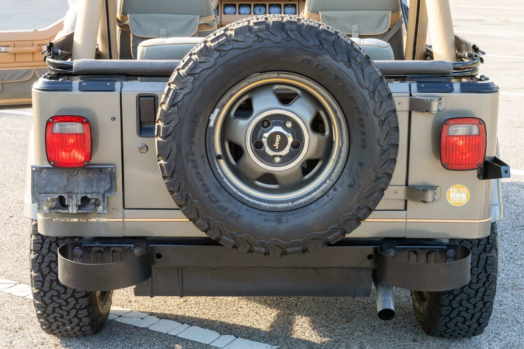 1988 Jeep YJ Wrangler - Image 20 of 31
