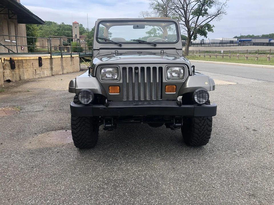 1988 Jeep YJ Wrangler - Image 16 of 31
