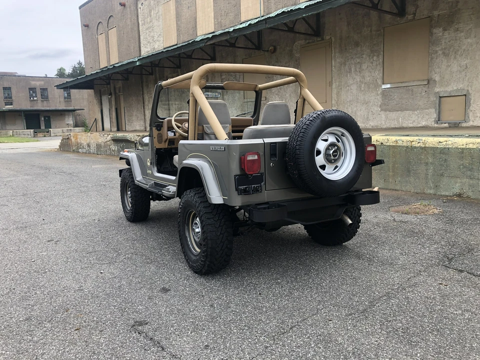 1988 Jeep YJ Wrangler - Image 11 of 31