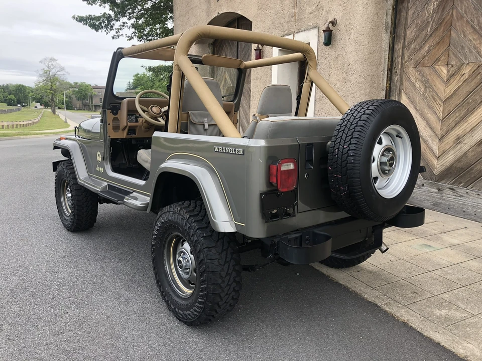 1988 Jeep YJ Wrangler - Image 24 of 31