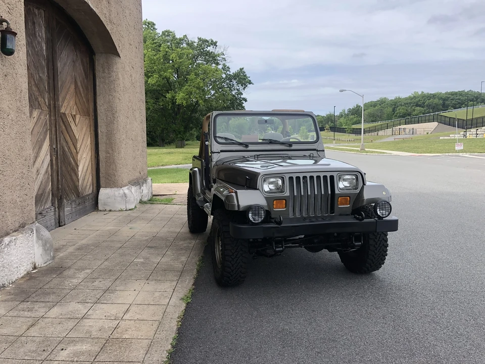 1988 Jeep YJ Wrangler - Image 25 of 31