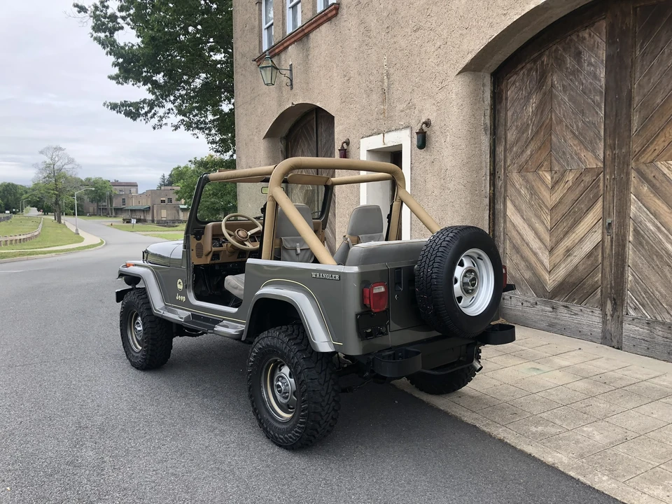1988 Jeep YJ Wrangler - Image 23 of 31