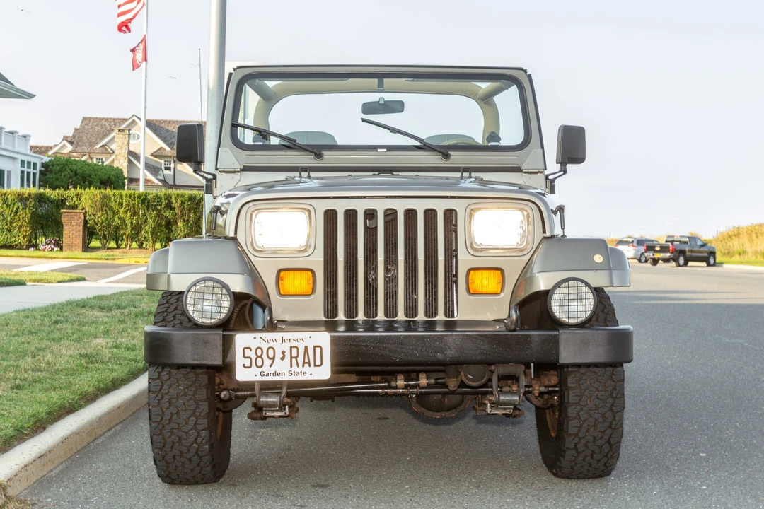 1988 Jeep YJ Wrangler - Image 10 of 31