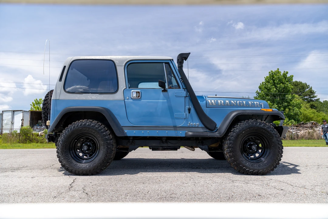 1988 Jeep YJ Wrangler - Image 13 of 31