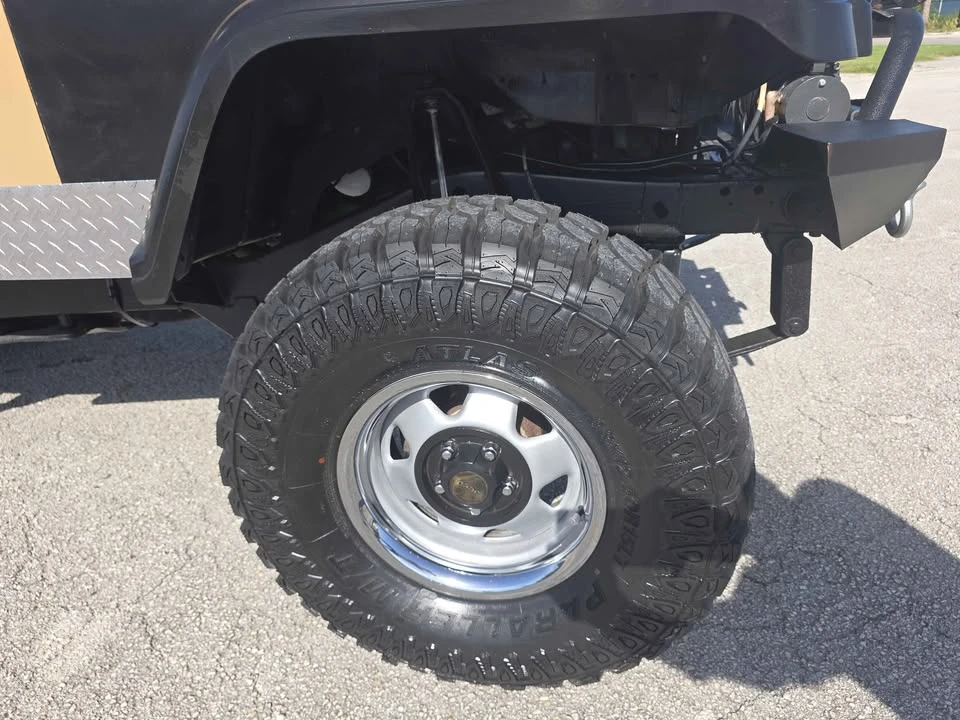 1988 Jeep YJ Wrangler - Image 13 of 18