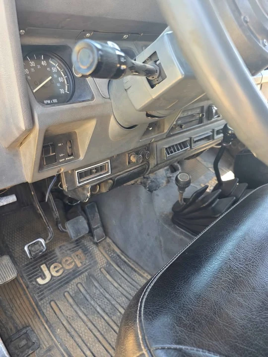 1988 Jeep YJ Wrangler - Image 6 of 6