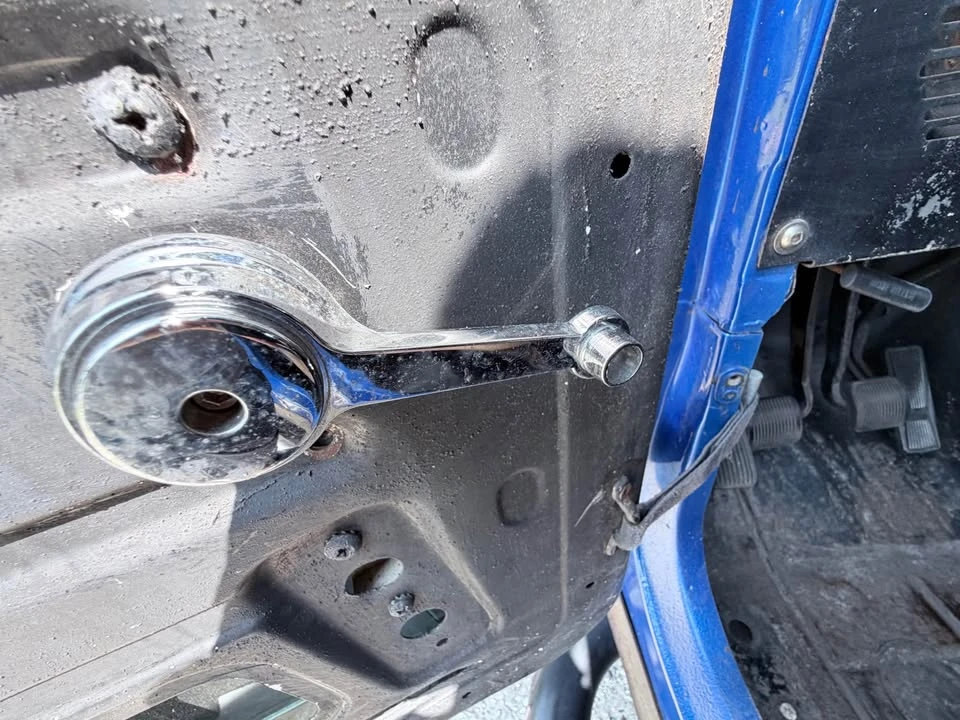 1988 Jeep YJ Wrangler - Image 13 of 14
