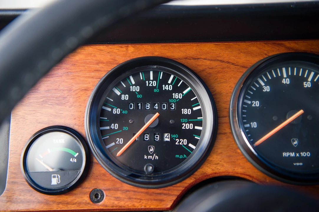 1988 Lamborghini LM002 - Image 30 of 31