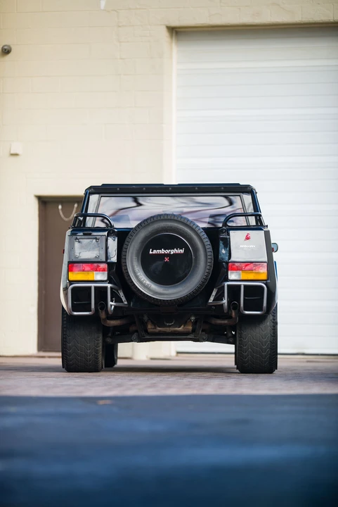 1988 Lamborghini LM002 - Image 3 of 31