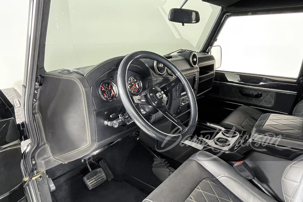 1988 Land Rover Defender 110 - Image 14 of 22