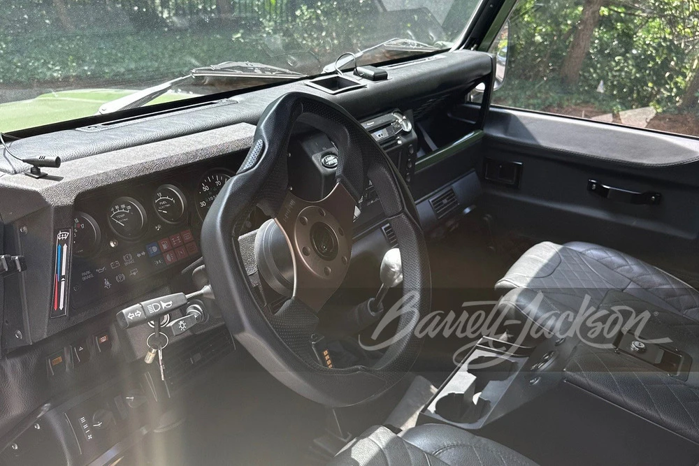 1988 Land Rover Defender 110 - Image 6 of 9
