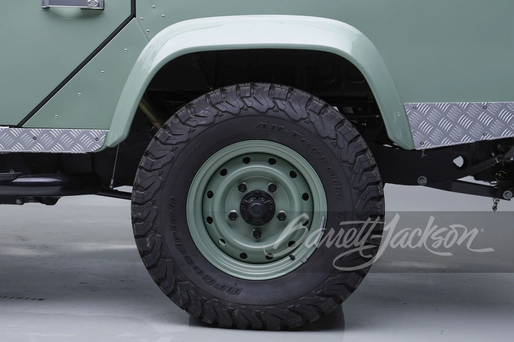 1988 Land Rover Defender 110 - Image 7 of 31