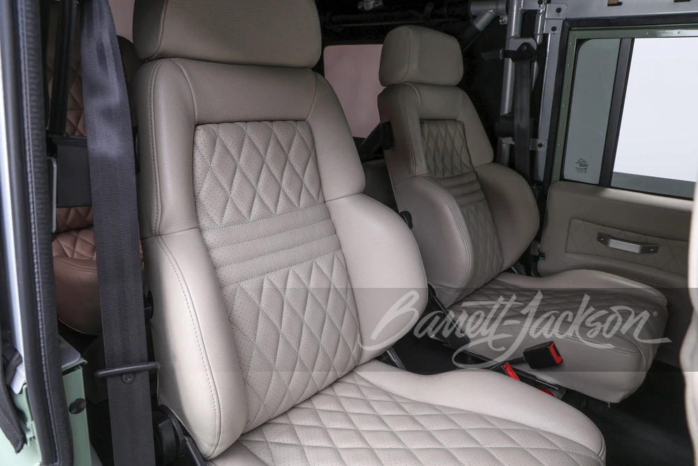 1988 Land Rover Defender 110 - Image 8 of 31