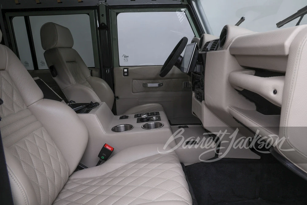 1988 Land Rover Defender 110 - Image 13 of 31