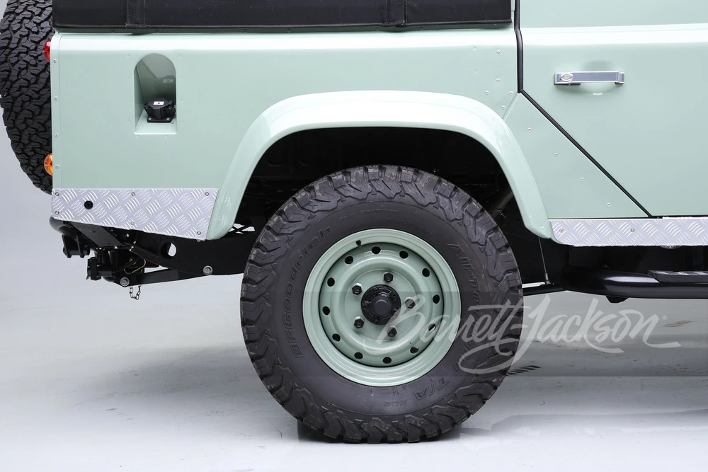 1988 Land Rover Defender 110 - Image 22 of 31