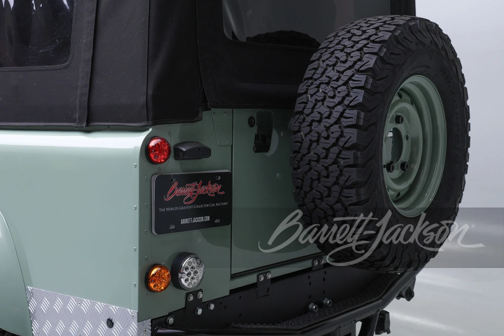 1988 Land Rover Defender 110 - Image 11 of 31