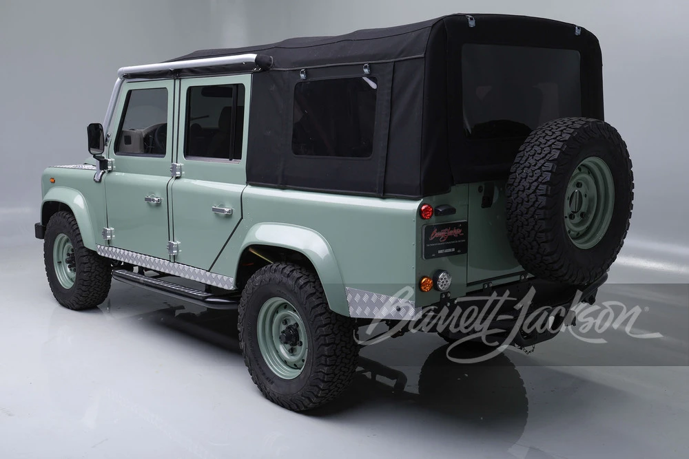 1988 Land Rover Defender 110 - Image 17 of 31