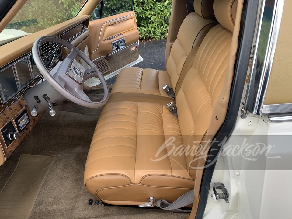 1988 Lincoln Town Car - Image 4 of 31