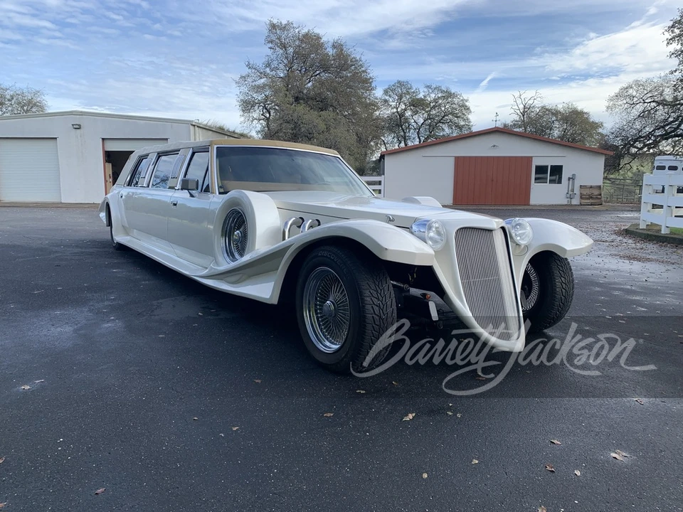 1988 Lincoln Town Car - Image 10 of 31