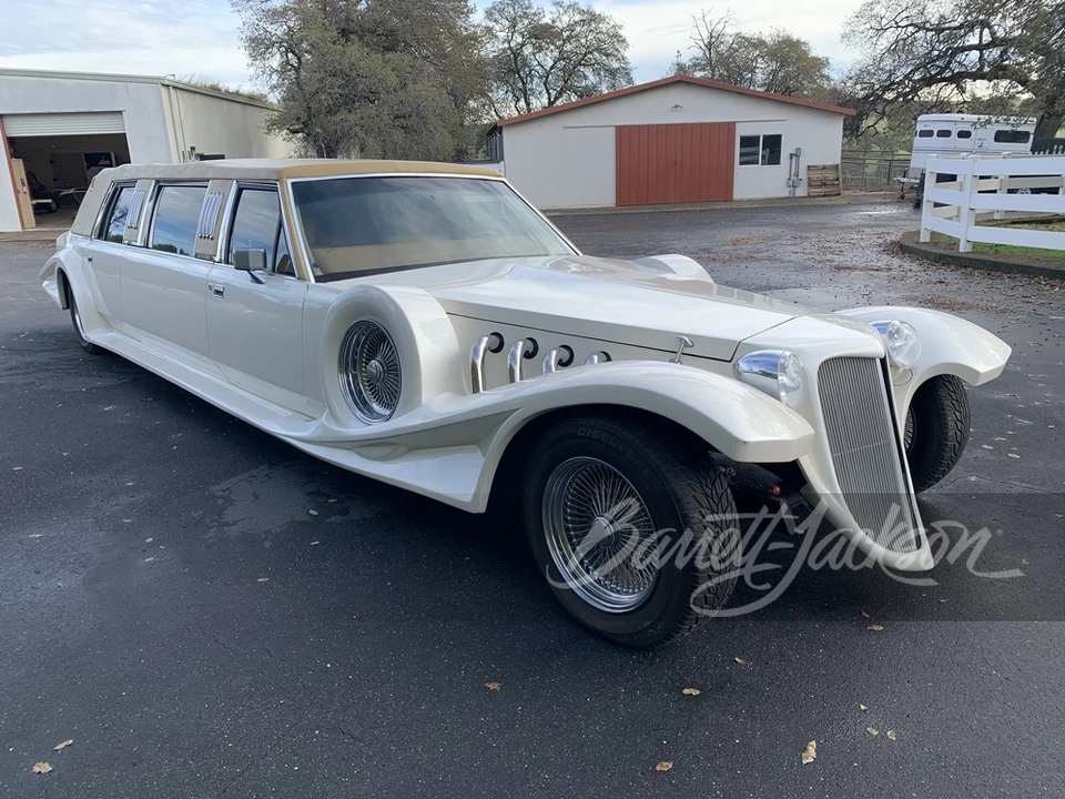 1988 Lincoln Town Car - Image 11 of 31