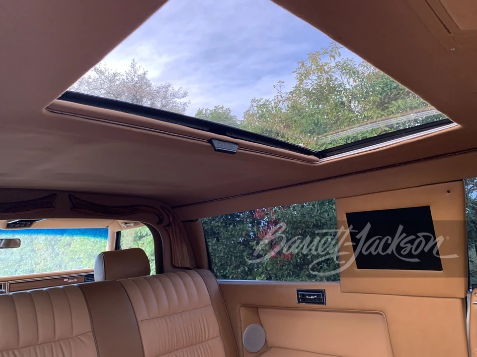 1988 Lincoln Town Car - Image 14 of 31