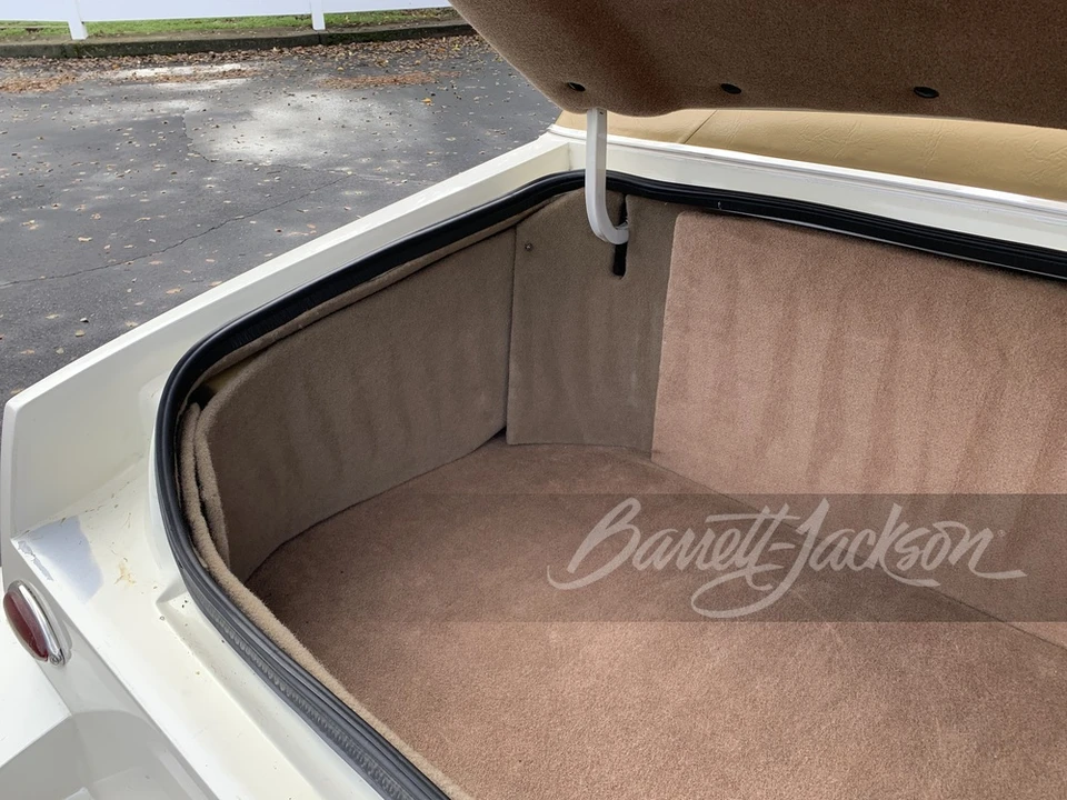 1988 Lincoln Town Car - Image 31 of 31